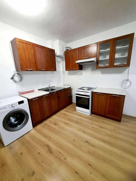 Дава се под наем Тристаен апартамент в Варна, Аспарухово - 76 кв.м за 409 € - Снимка #1