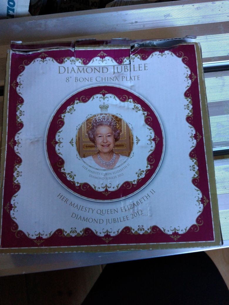 Farfurie colectie porțelan Regina Elisabeta II