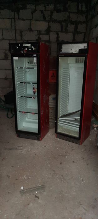 Холодильник для магазина