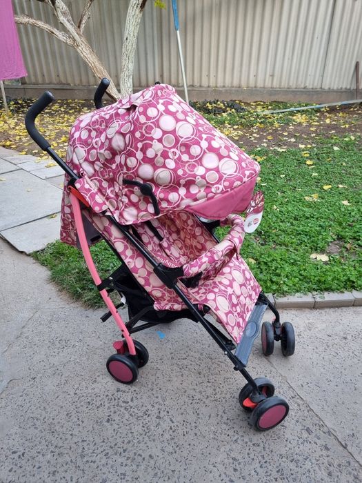 Продам новую качественную коляску