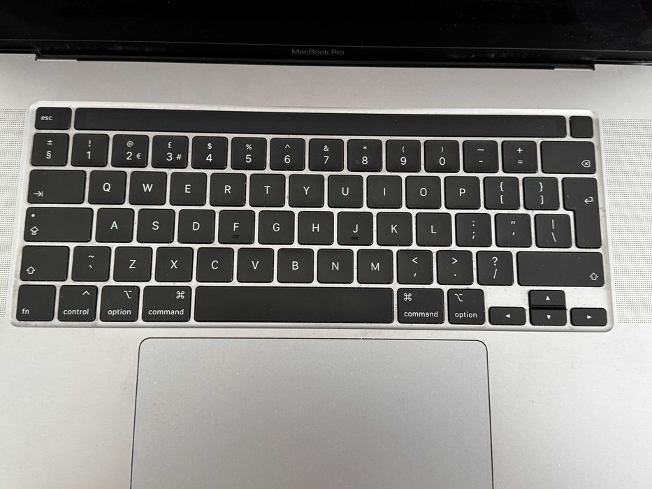 MacBook Pro 16 inch