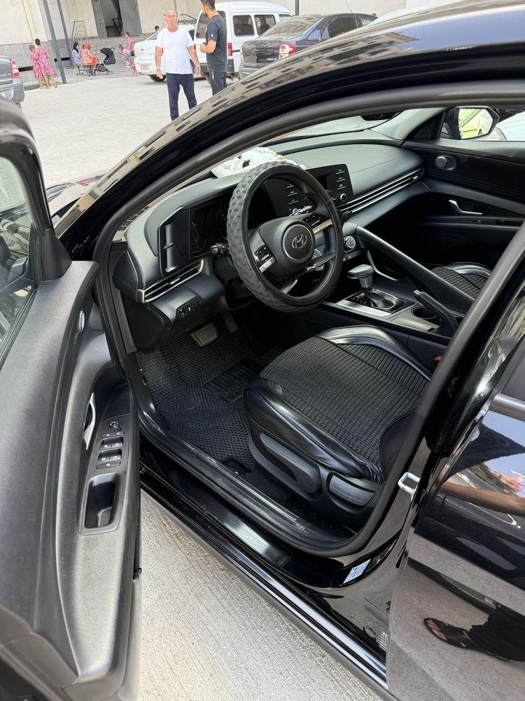 Hyundai elantra 2021