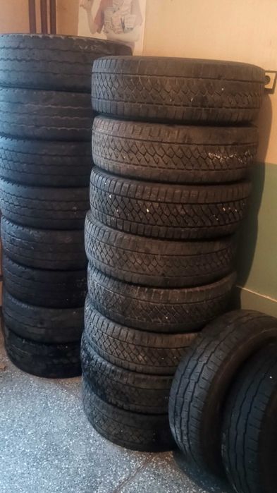 Гуми за бус 215/70/15c