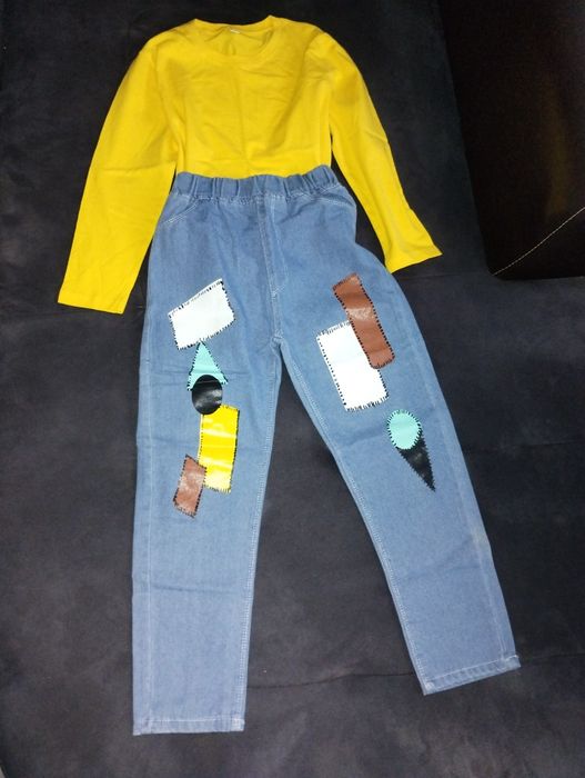 Дънки и блузка за момче или момиче