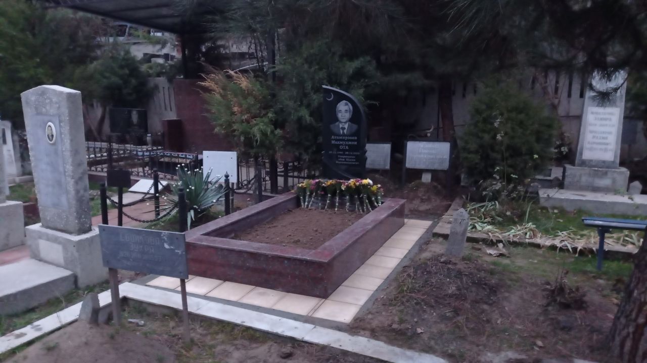 Памятники и мрамора гранита