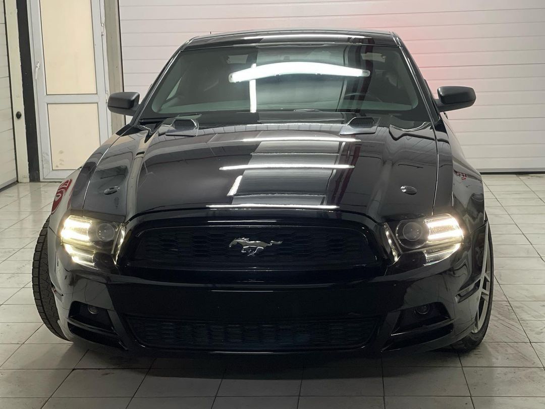 Продам Mustang 2013