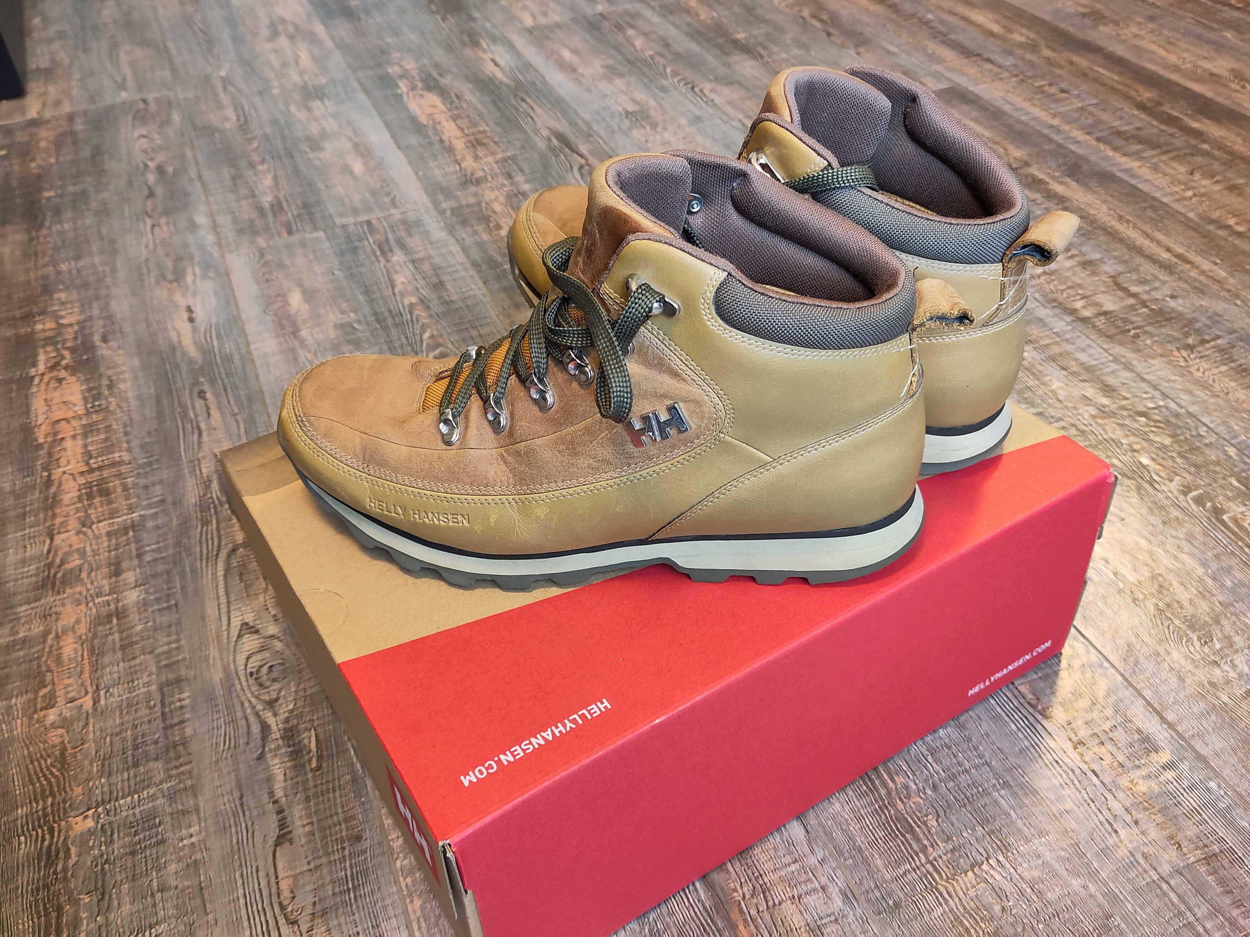 ботуши Helly Hansen The Forester - 43