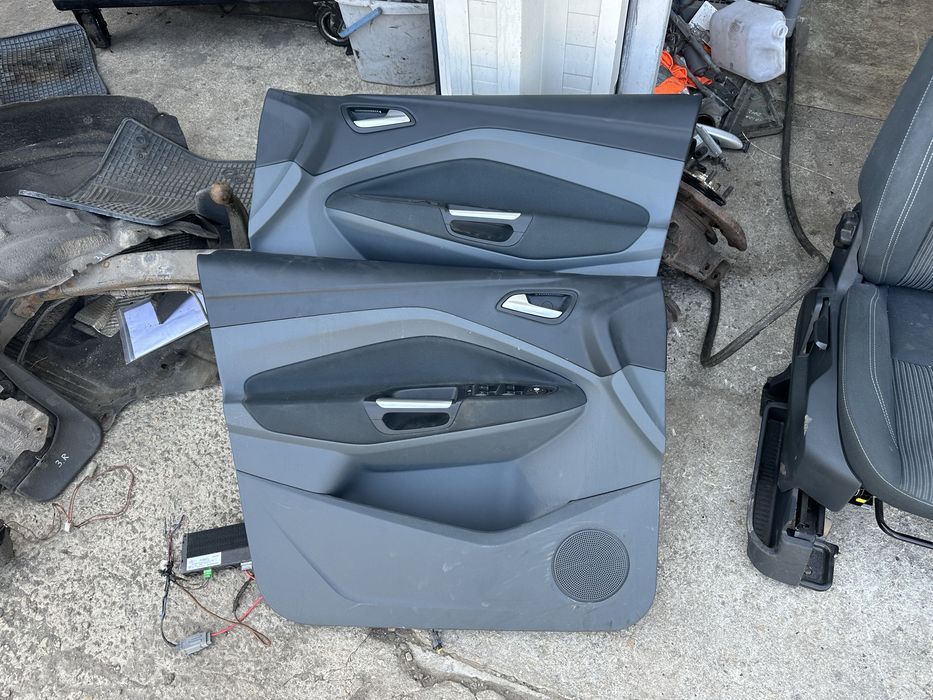 Салон за Ford Grand C Max след 2010г.!