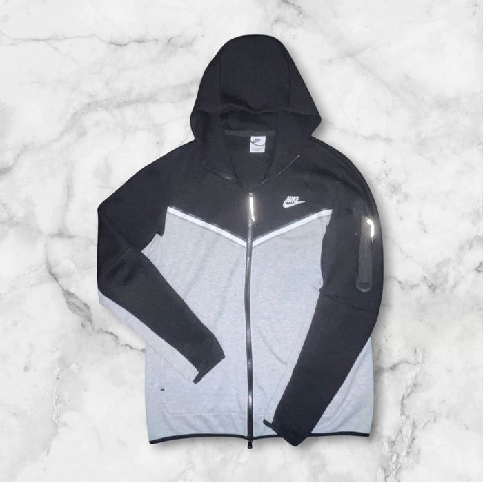 Nike Tech Flecee Black-Grey