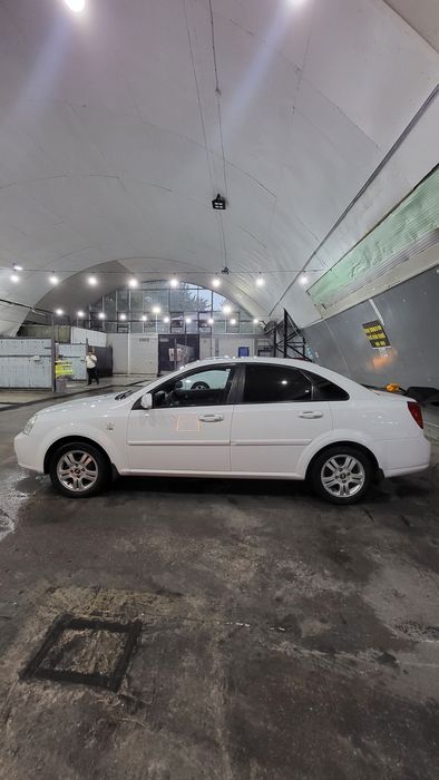 Продаётся Ласетти 1.8 автомат