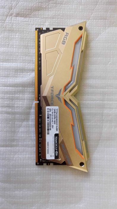 Оперативная память Team Group T-Force Night Hawk RGB 2x16, 3600