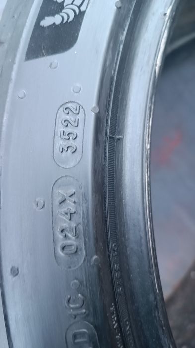 245/40/19 Michelin Дот 3522