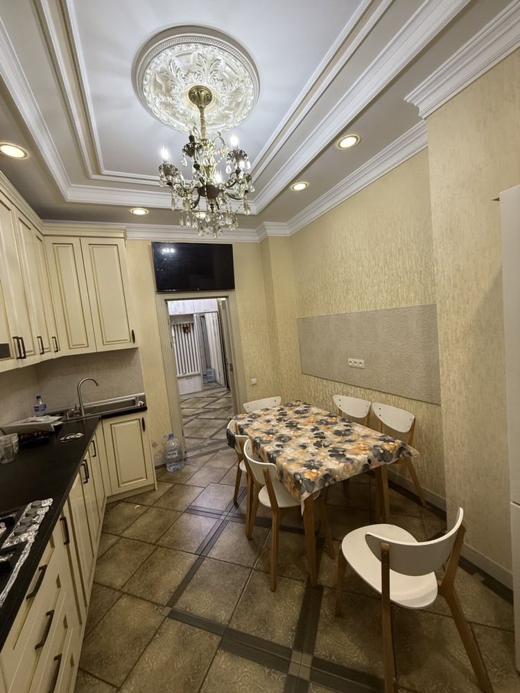 Срочна Аренда кварира из Яккасарой Dream House  2-этаж ,110 метр кв