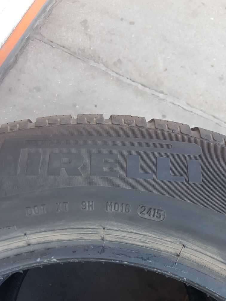 Зимни гуми 2 броя PIRELLI SottoZero 225 60 R16 дот 2415