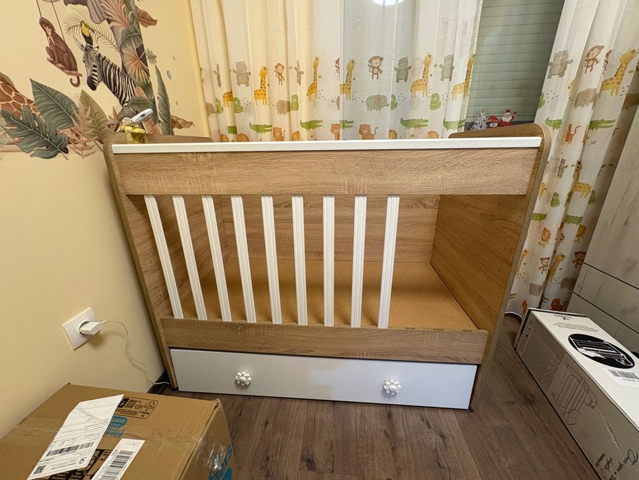 Бебешка дървена кошара