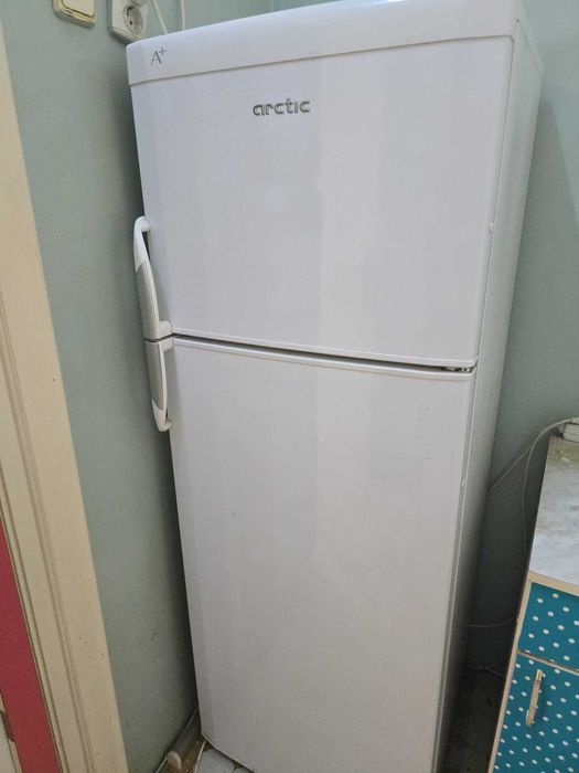 Donez frigider functional