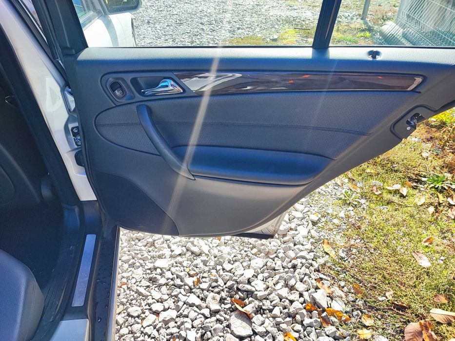 Салон от Мерцедес кожен W203 фейса седан