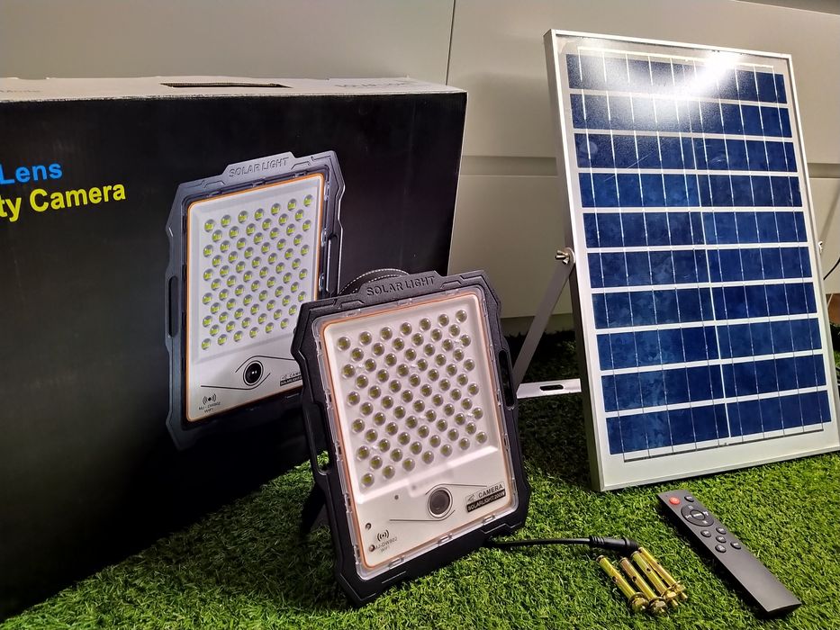 Proiector LED 200W cu Panou Solar, CAMERA WIFI Full HD, TELECOMANDA