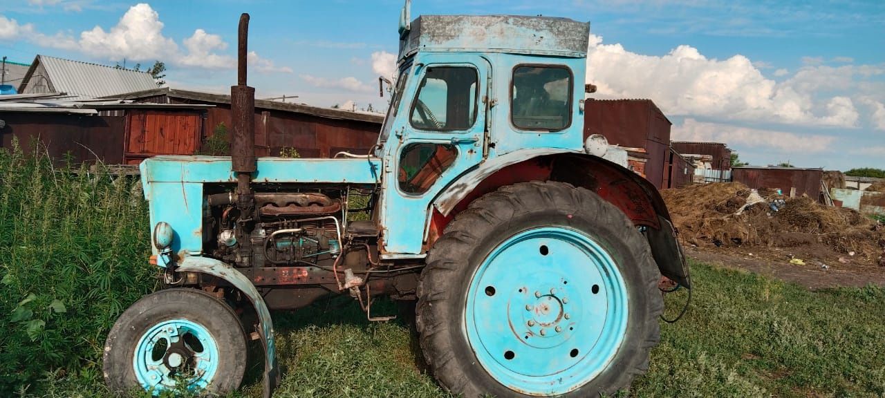 Продам трактор со сварочным генератором
