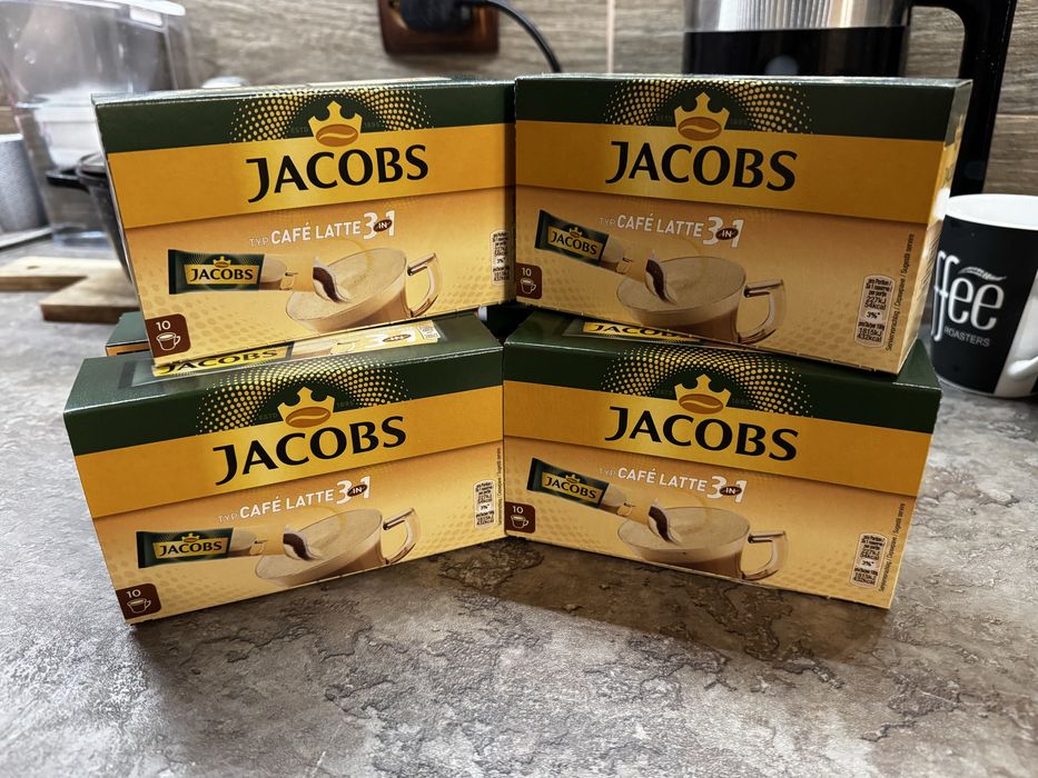 Кафе Jacobs Latte (инстантно, 3в1 стикове)