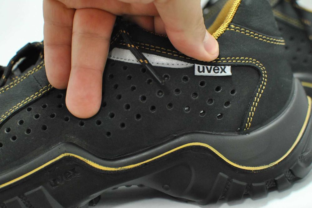 Uvex incaltaminte de piele marimea 46  (4332E16)