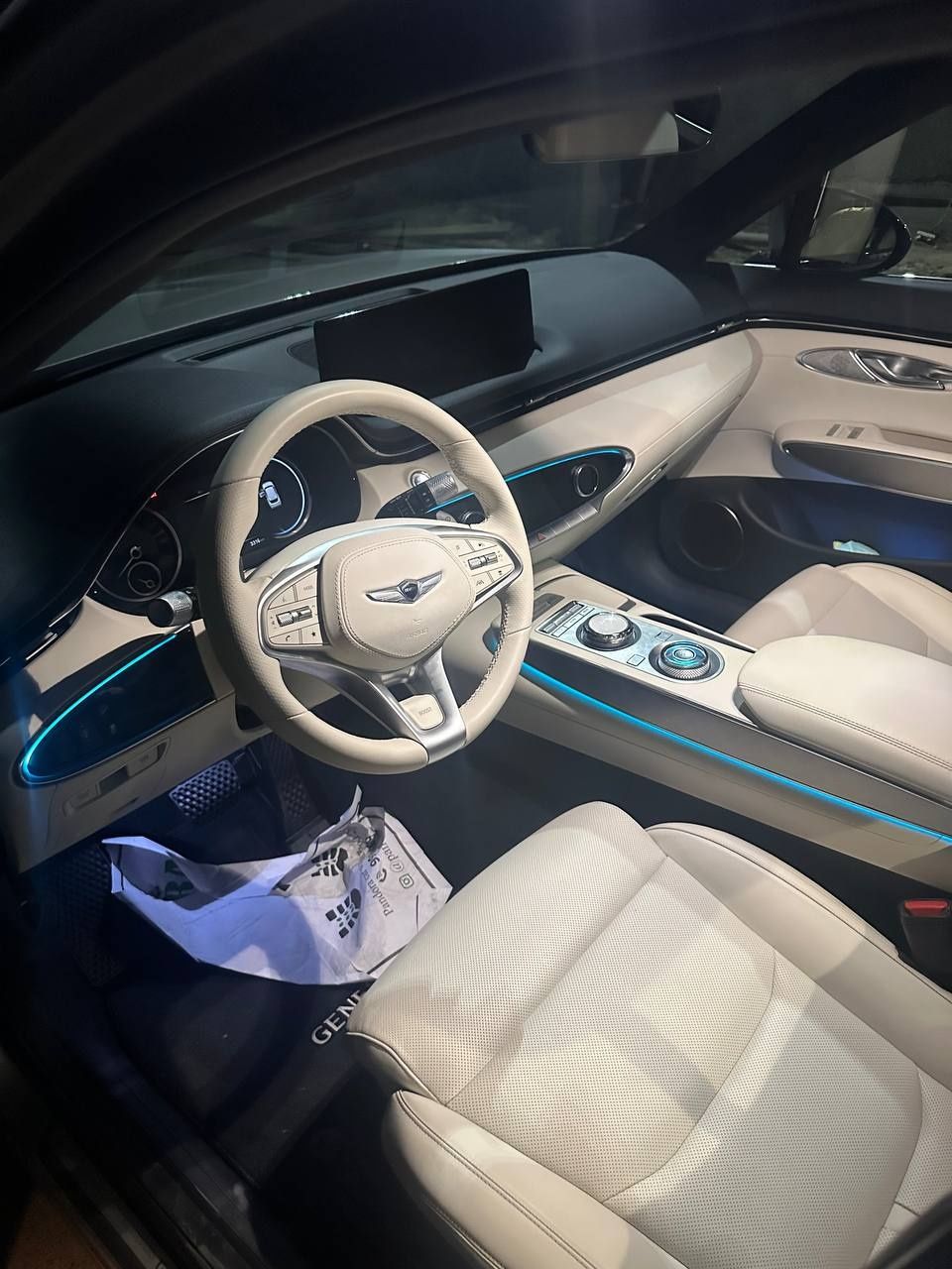 Genesis GV70 seriy
