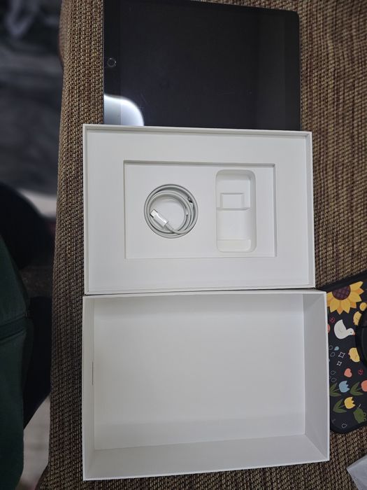 Ipad 9 gen 2021 64 gb много добро визуално и техническо състояние