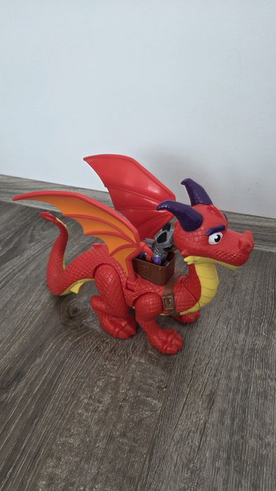 Sparks dragon paw patrol si cățelușul Gheară