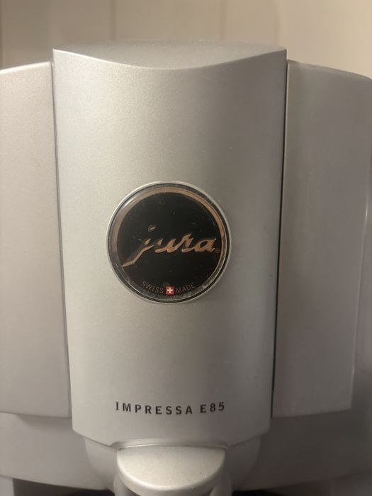 Espressor Jura Impressa E85 – Calitate Elvețiană, Funcționează Perfect