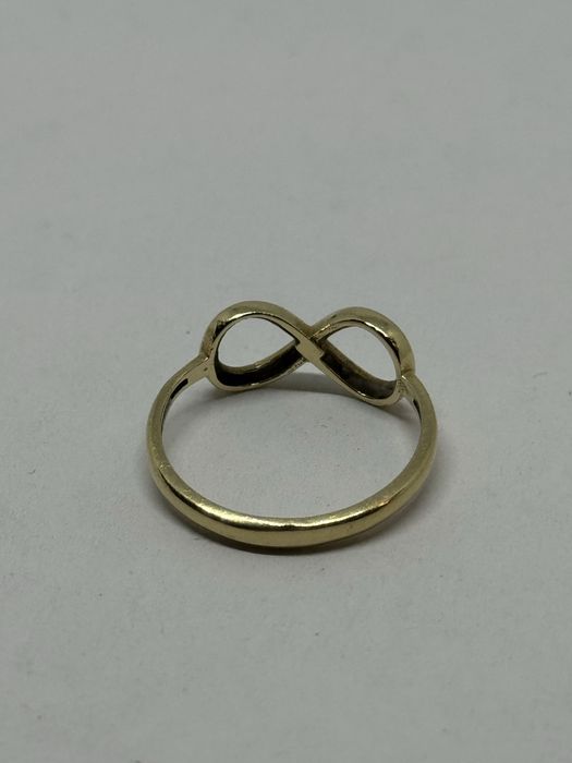 златен дамски пръстен 1.36гр 14к 585