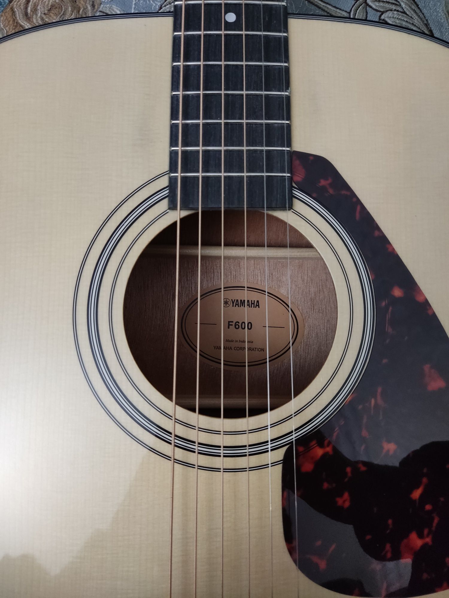 Yamaha гитара F 600