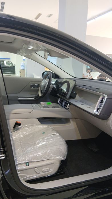 Leapmotor B01 550 Elektr Premium NALICHI BOR 3YIL  garantiyasi Servis