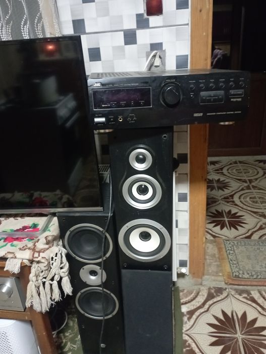 Vand amplituner Sony amplificator JVS boxe AKAI  și boxe Cat