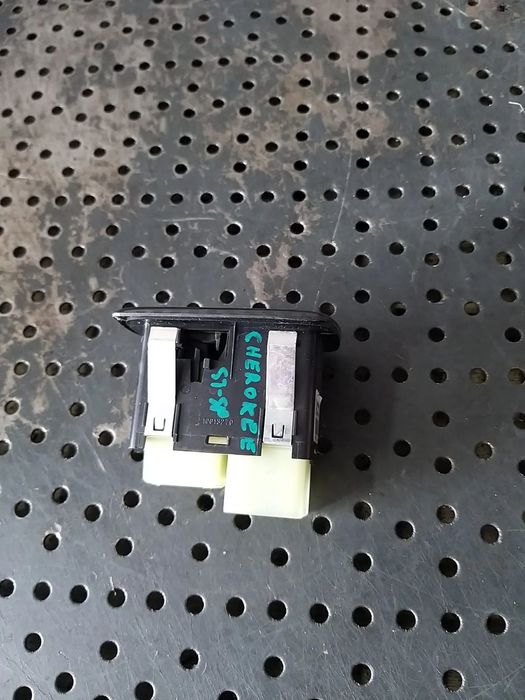 Buton geam electric stanga spate jeep grand cherokee 4 wk wk2 68085690ab 10025586