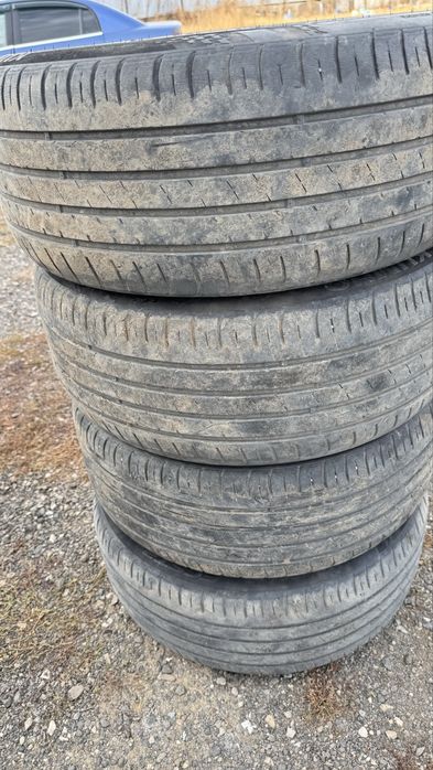 Покрышка сатылады 225/45 17 продам покрышпки
