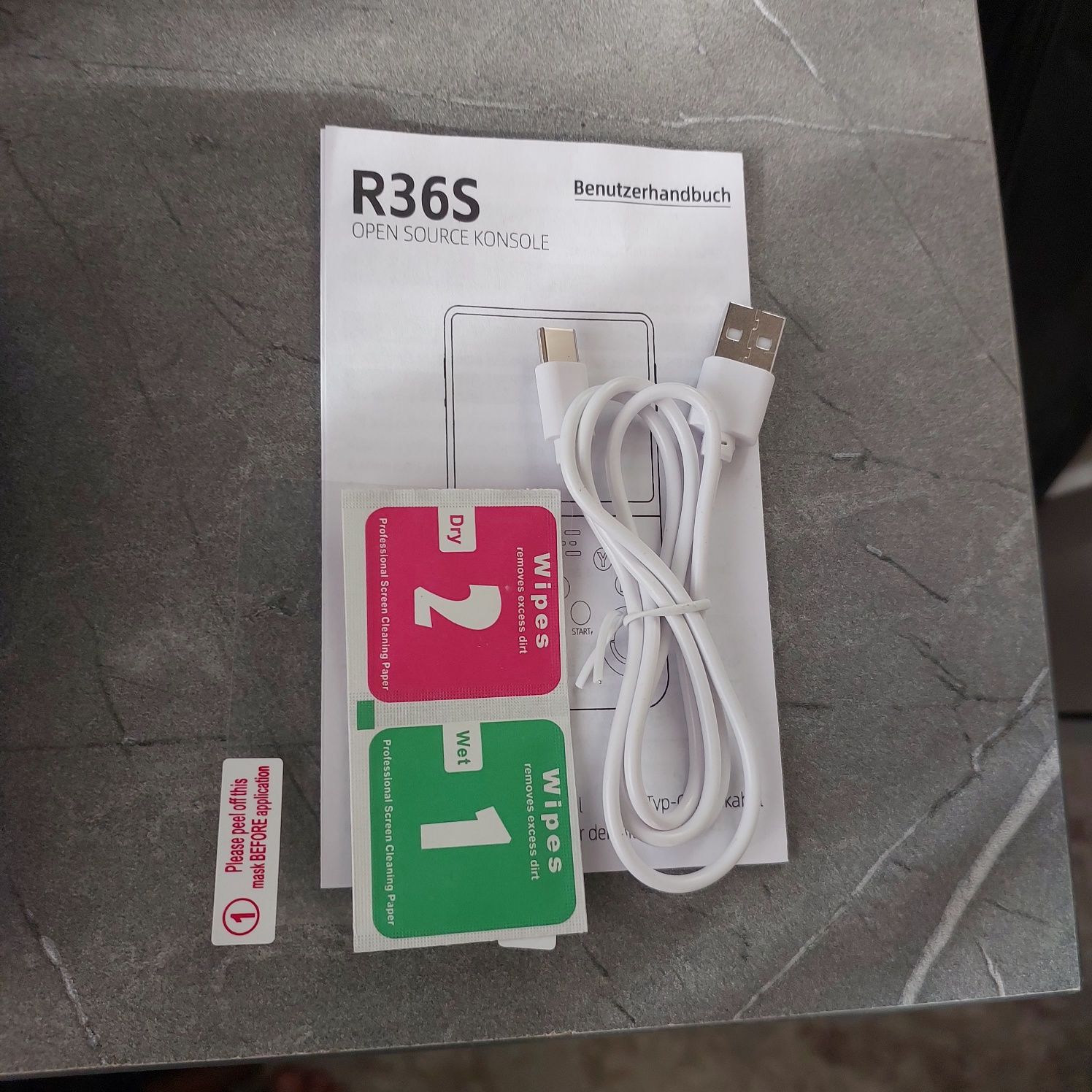 Игровая консоль r36s новые