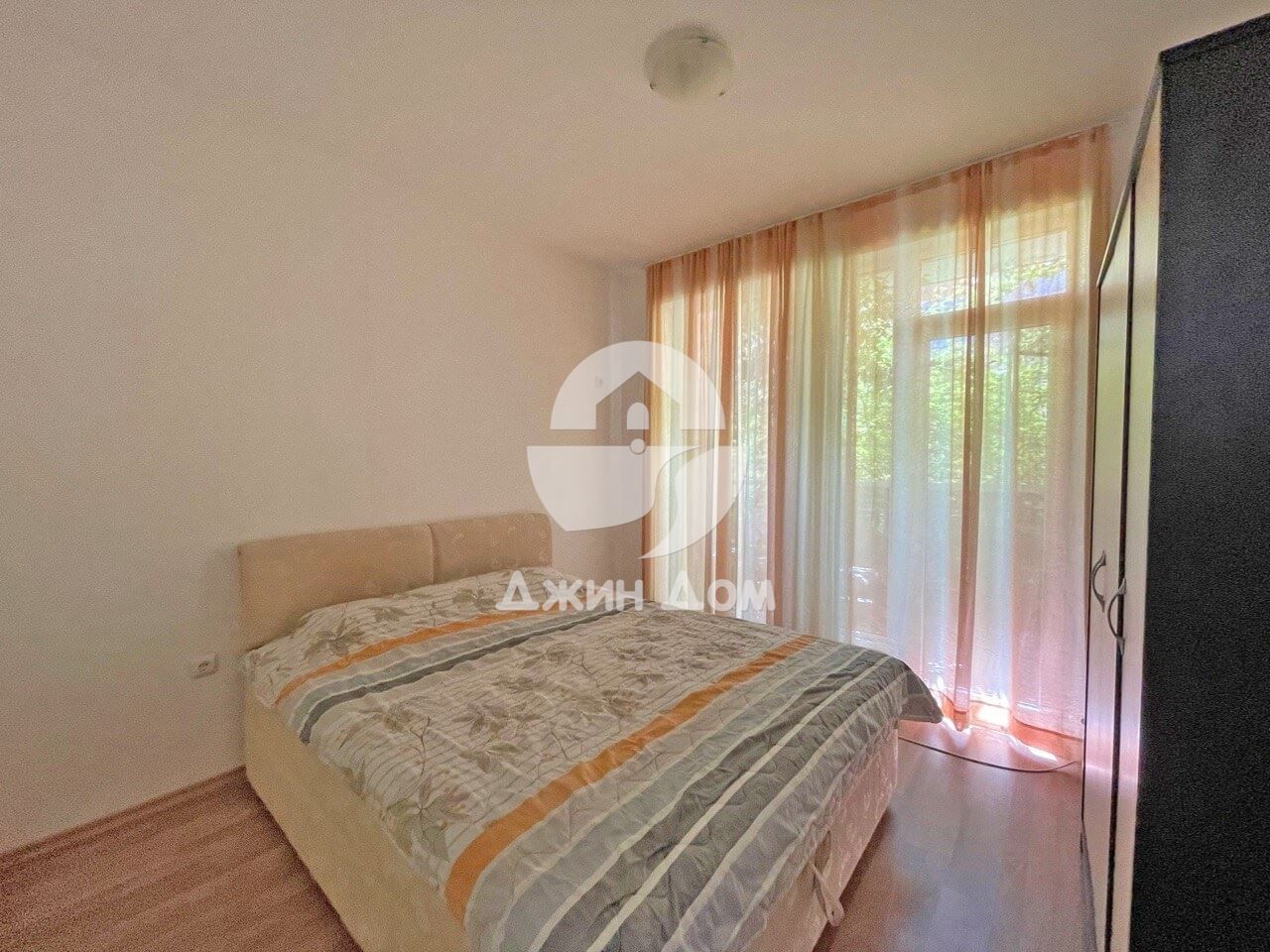 Продава се Тристаен апартамент в к.к. Слънчев бряг - 67 кв.м за 889 €/кв.м - Снимка #3