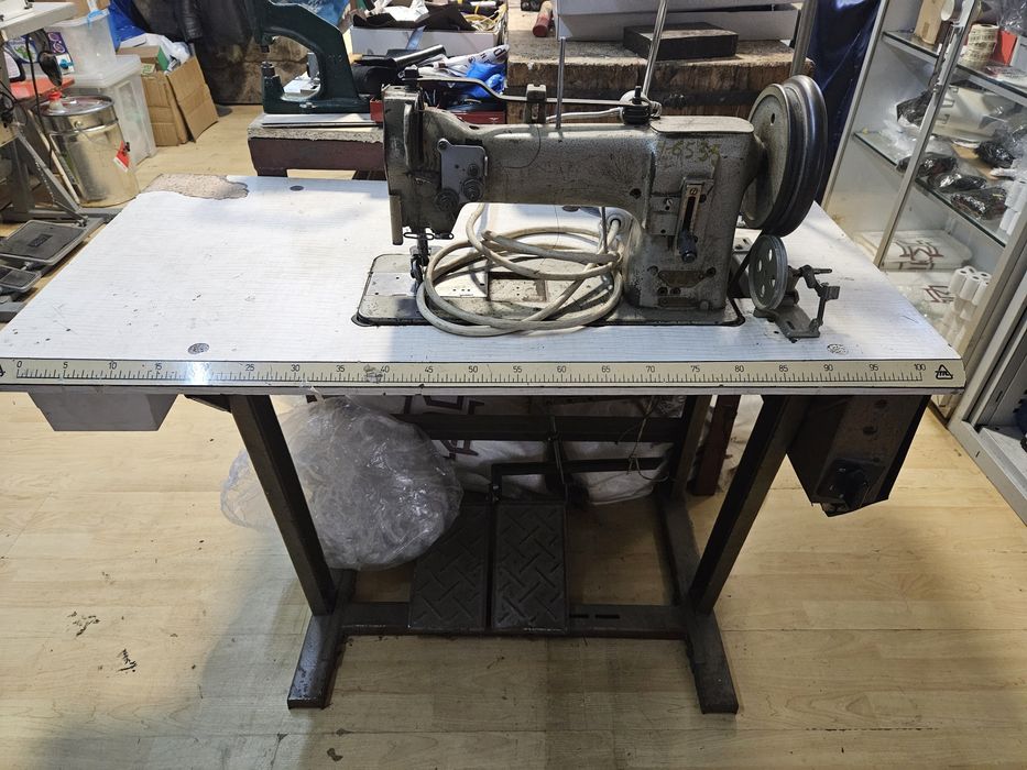 Masina de cusut Pfaff 635 cu rotita