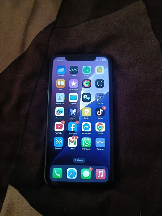 Vând iPhone xr 128