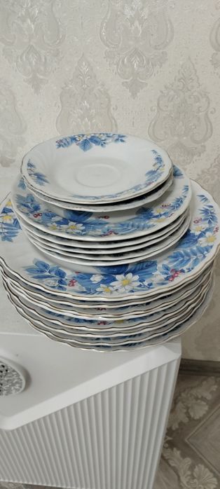 Тарелки 8 больших 5 средних