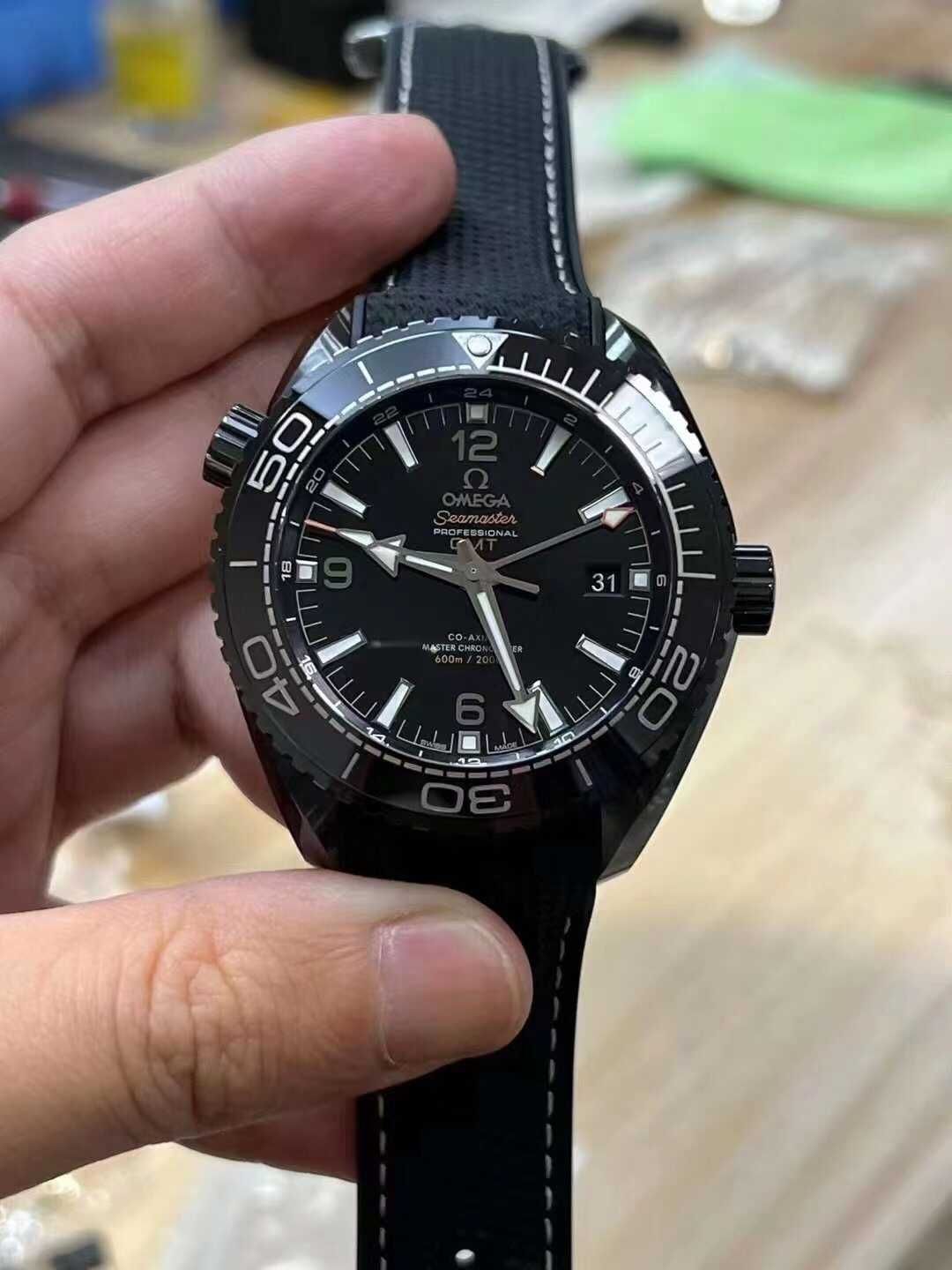 Omega seamaster gmt deep black керамични