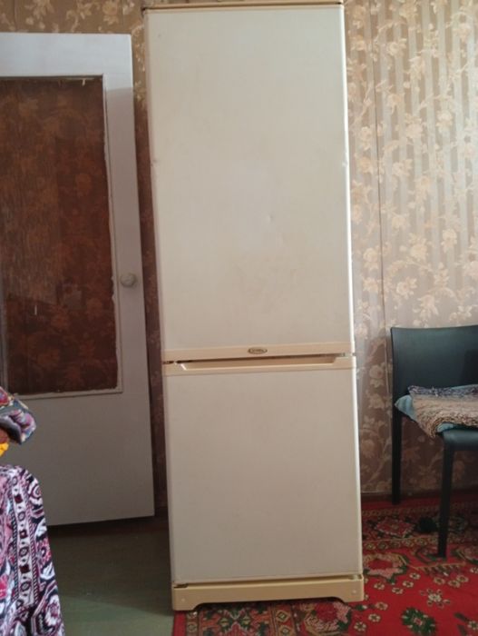 Холодильник двухкамерный