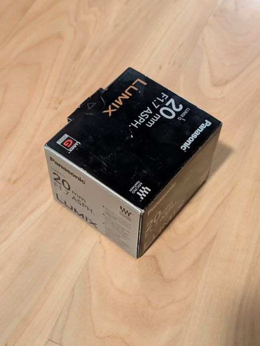 Obiectiv Panasonic Lumix 20mm f/1.7