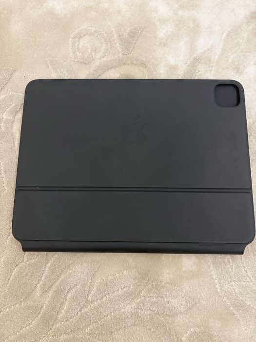 Клавиатура для айпад эйр 5/4 magic keyboard в отличном состояние