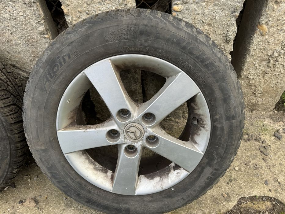 Mazda 3 Джанти с гуми 195/65/15 - 15 ки