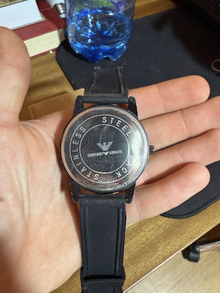 Часовник Emporio Armani