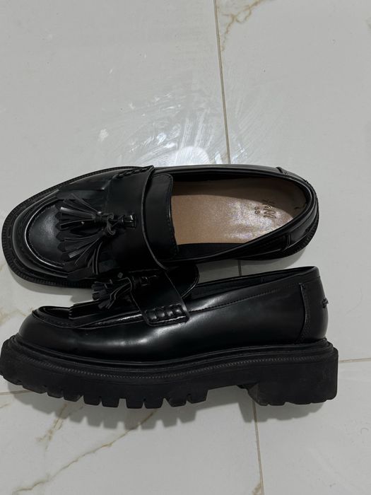 Лоуфъри черен лак H&H