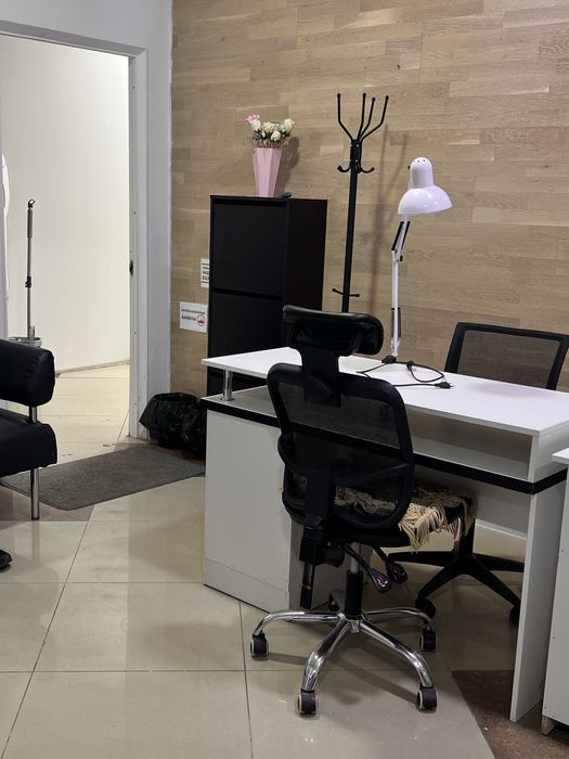 В аренду место для мастера маникюра / педикюра