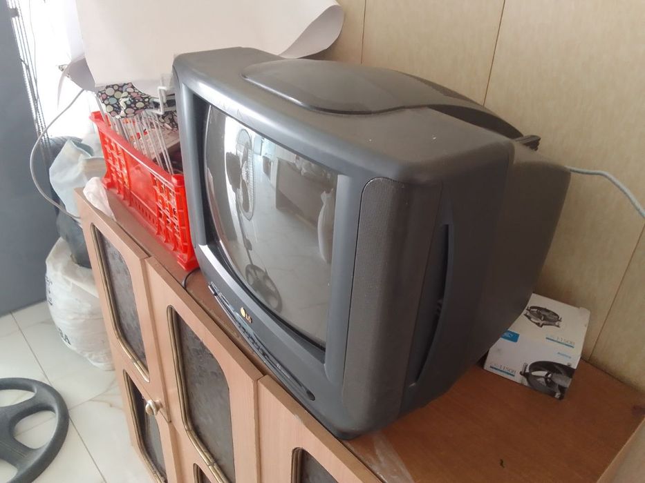 LG televizor sotiladi