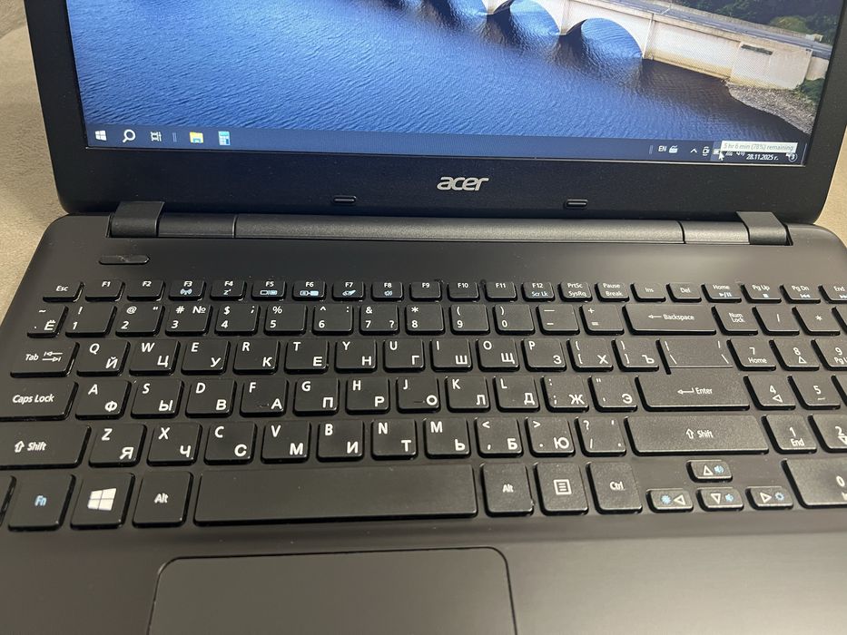 Лаптоп Acer Aspire E5 комплект с зарядно